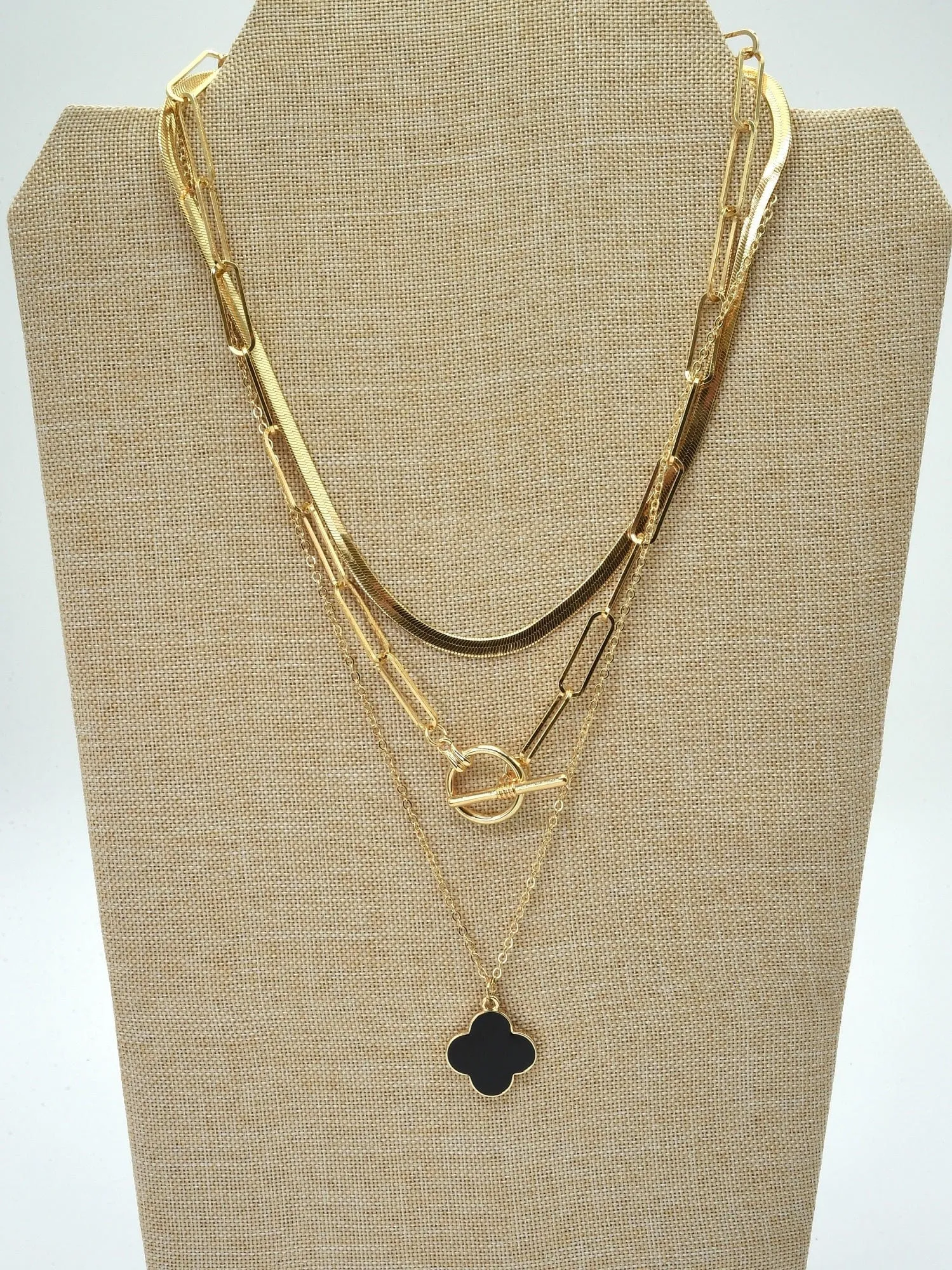 CN4334 3PC Multi Layered Clover Pendant Necklace