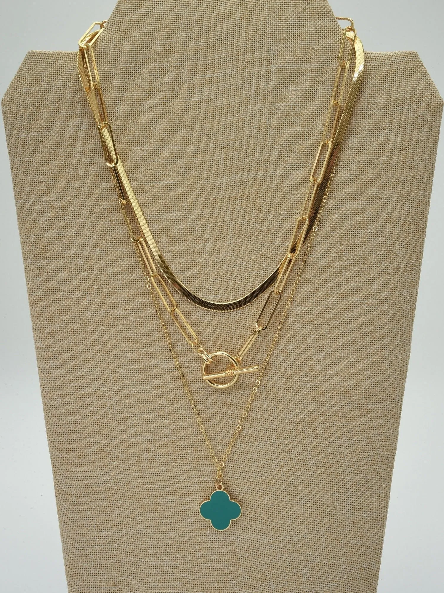 CN4334 3PC Multi Layered Clover Pendant Necklace
