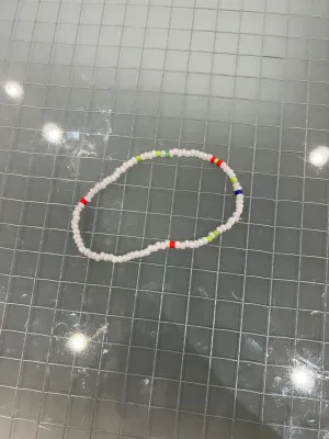 Color white anklet